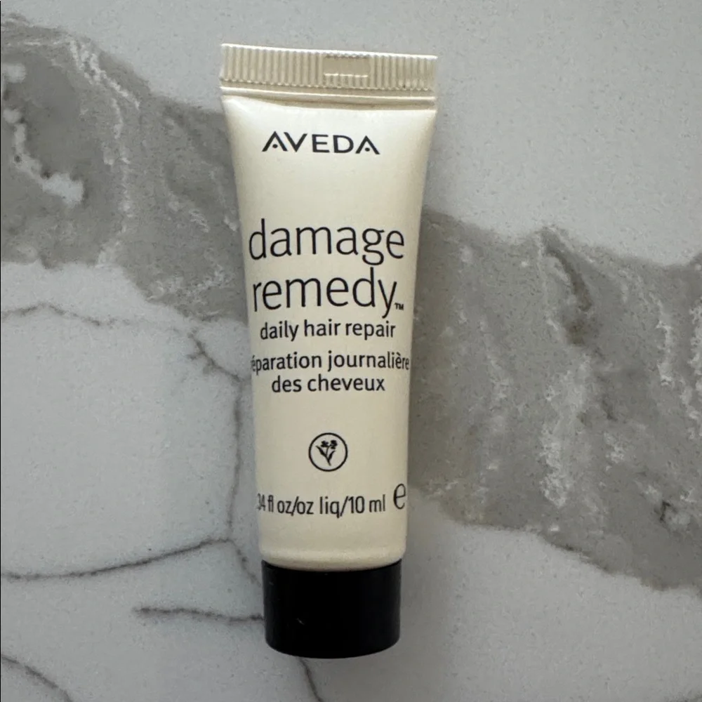 🌸5/$25🌸 Aveda damage remedy daily hair repair